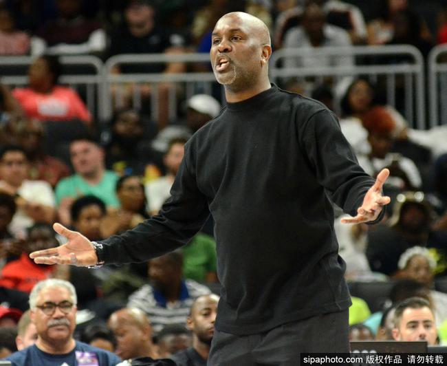 加盟的前锋 加盟的前锋