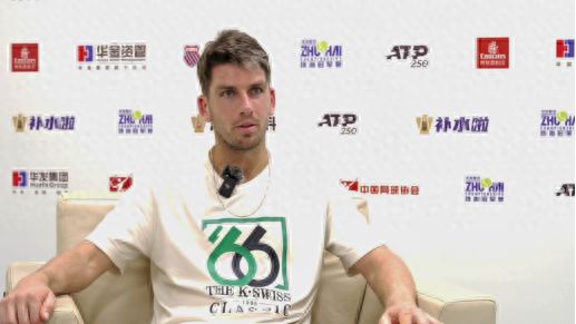 并在巡回赛 并在巡回赛