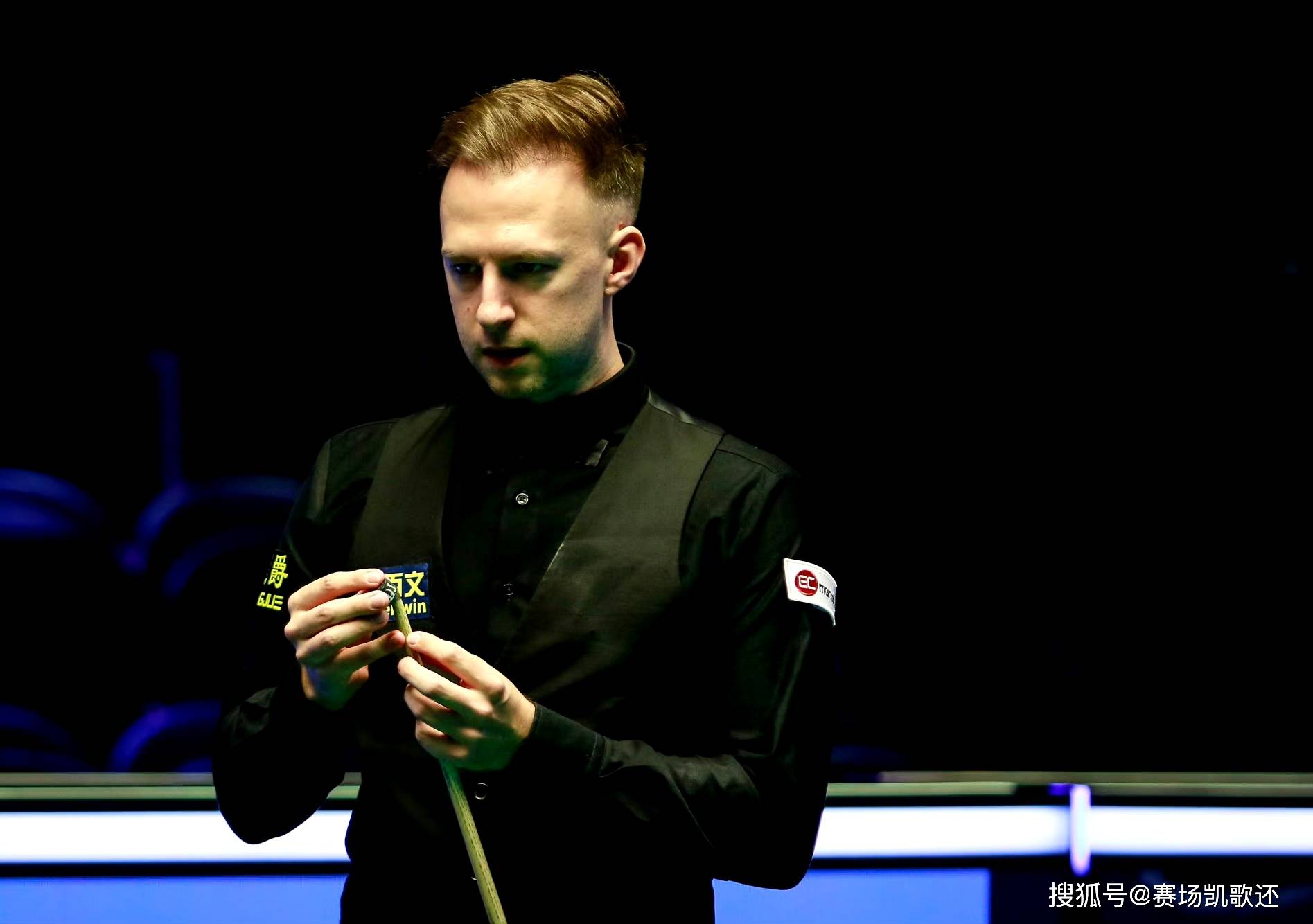 够的出手机 够的出手机